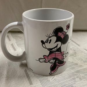 Disney Zak! Designs 2018 Creative Artsy Minnie Mouse Mug Cup 12 ounces